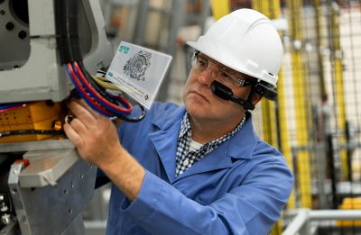 RealWearNavigator 500_Industrial_Straight_Angle (1)