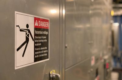 What colours do health and safety signs have to be?